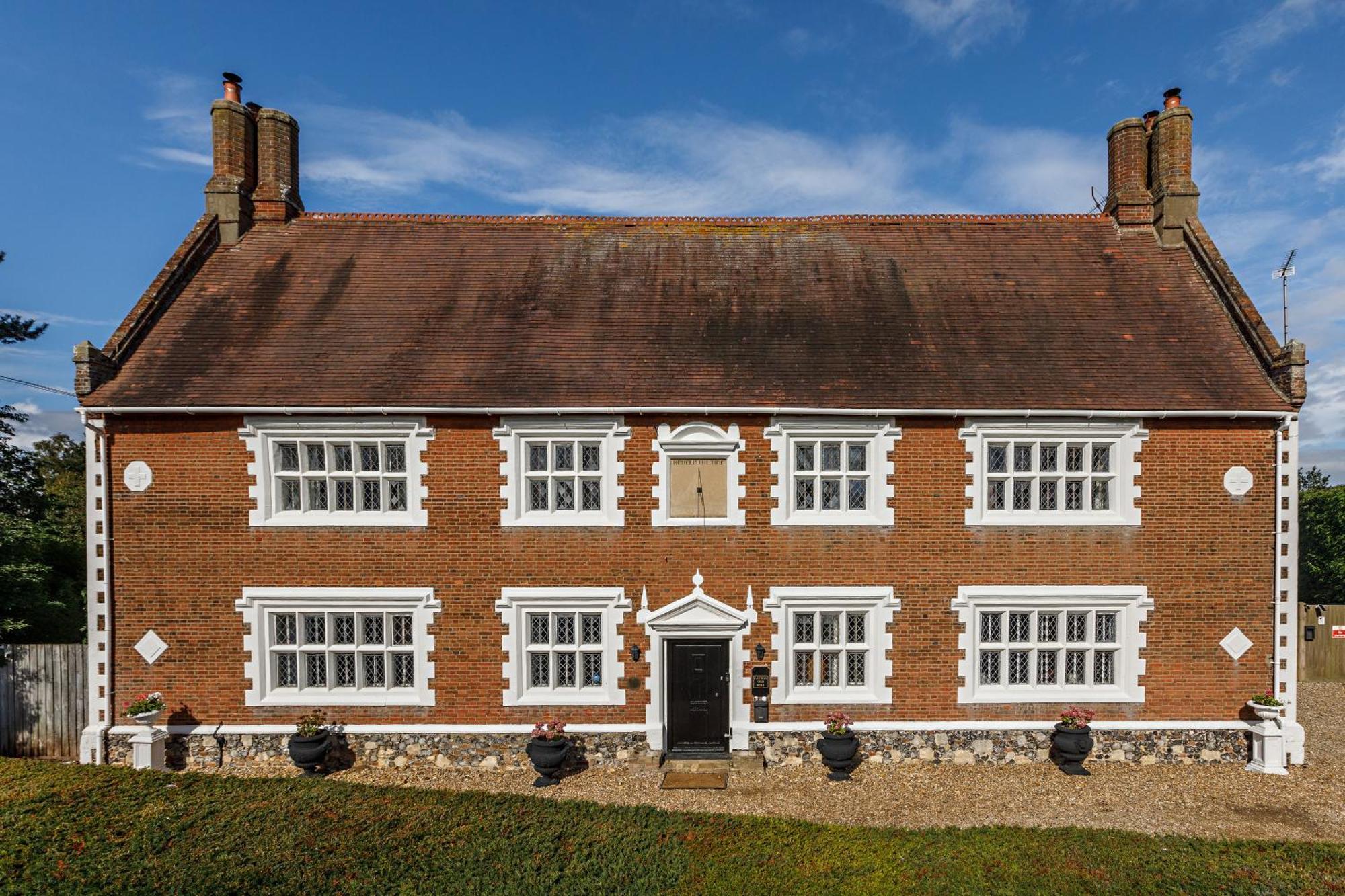 Catton Old Hall NWI Exterior foto
